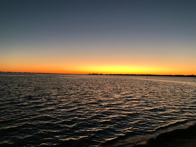 Foto del edificio - 340 Causeway Blvd