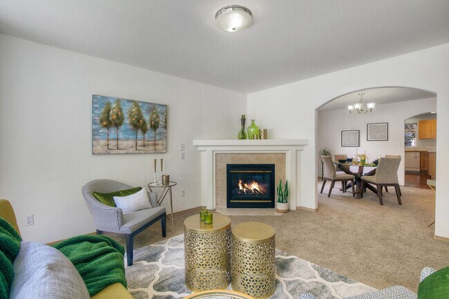 Foto del edificio - Main floor master - A/C home with 4 bedrooms formal living/dining and great room! Olympia School ...