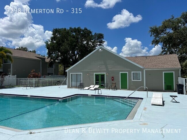 Foto del edificio - Updated 1/1 Condo - Pool, Pond, Parking