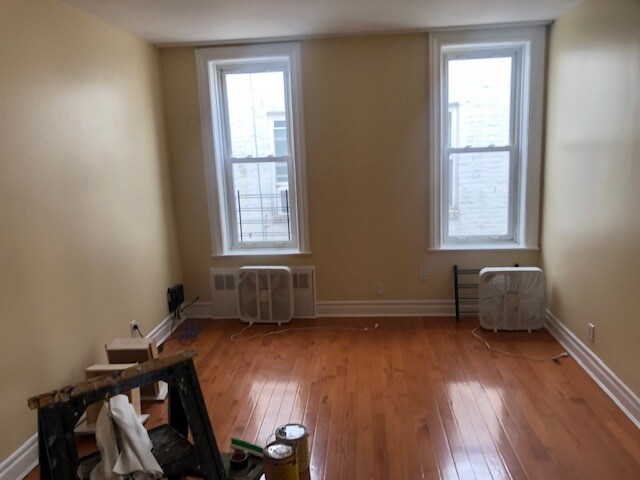 Foto del edificio - 1426 E 3rd St