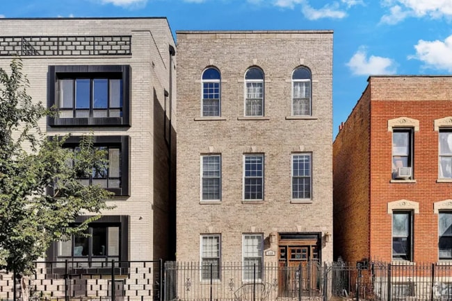 Building Photo - 717 N Elizabeth St
