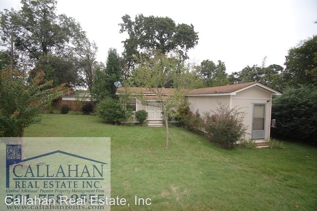 Building Photo - 3 br, 2 bath House - 300 Plainview Circle