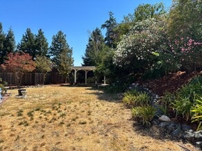 Building Photo - 9587 Wellington Cir
