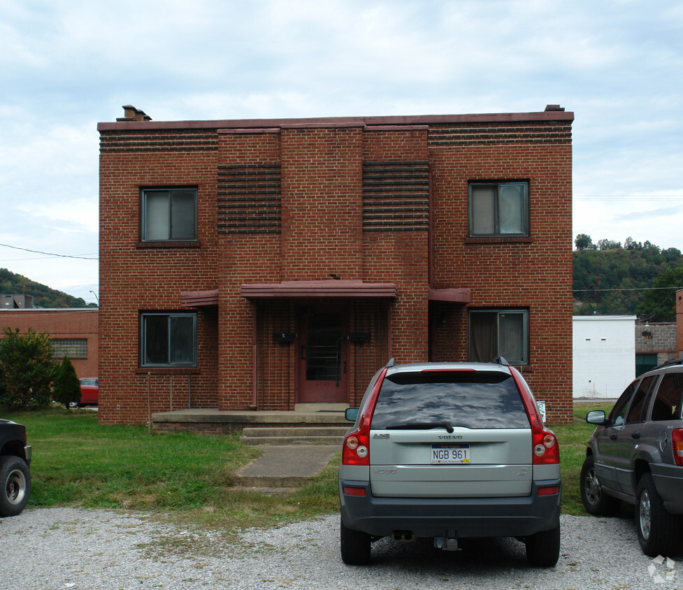 Building Photo - 3700-3704 Venable Ave SE