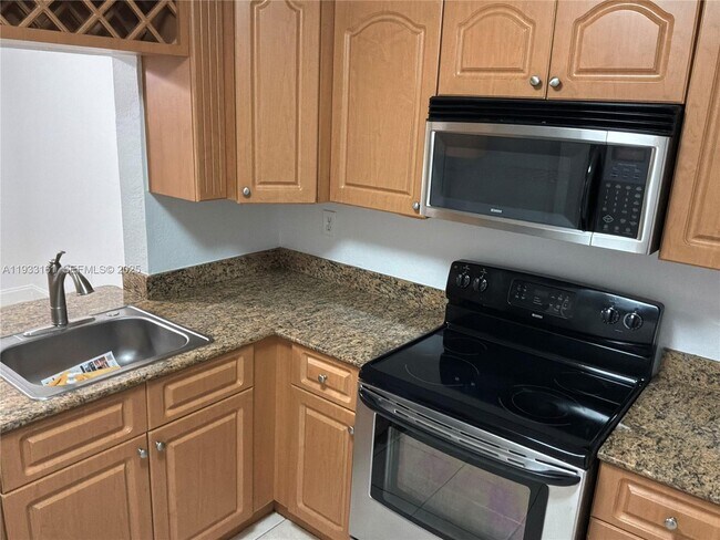 Foto del edificio - 6051 10th Ave N