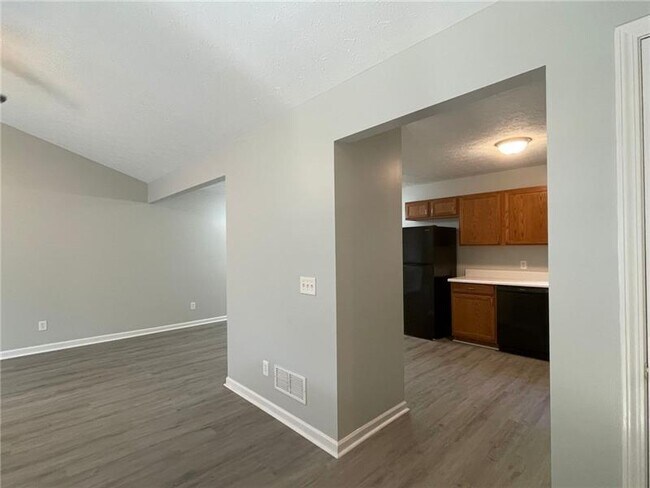 Foto del edificio - 4007 Chapman Dr