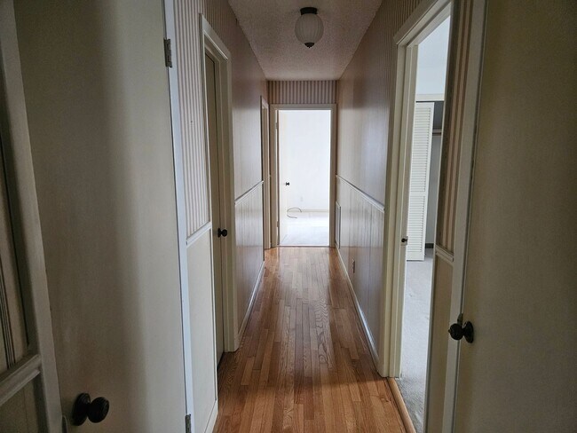 Foto del edificio - Maryville 37803 - 5 bedroom, 3 bath home - Contact Karen Robertson (865) 454-7626