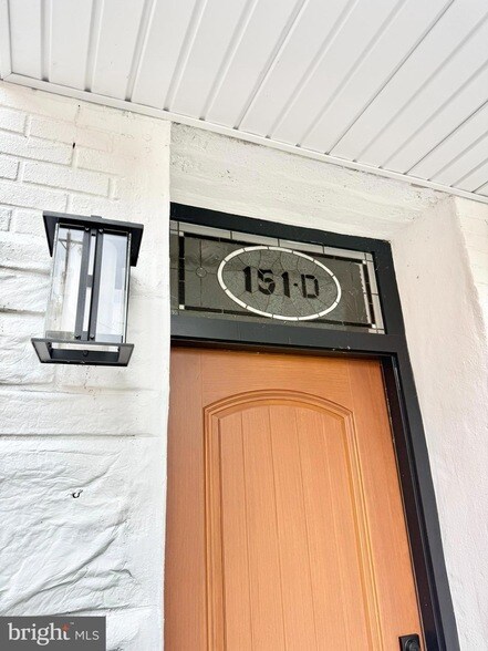 Foto del edificio - 151 N York St