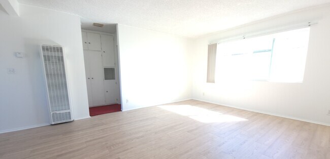 Foto del edificio - 5434 Blackwelder St