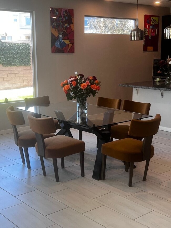 Building Photo - 6913 Boulder View St