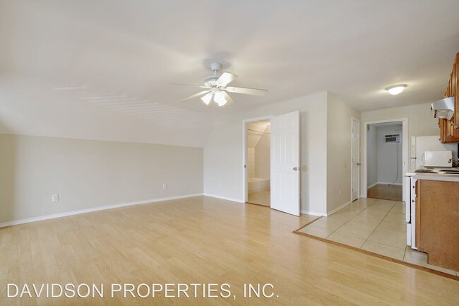 Foto del edificio - 2 br, 1 bath House - 240 Princeton Ave Unit D