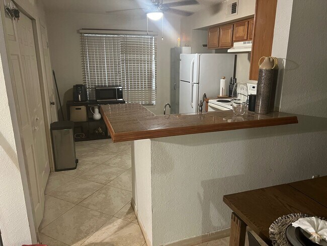 Foto del edificio - 3713 S Lake Orlando Pkwy