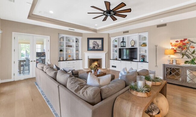 Building Photo - 69 Biltmore Estates, Phoenix, AZ 85016