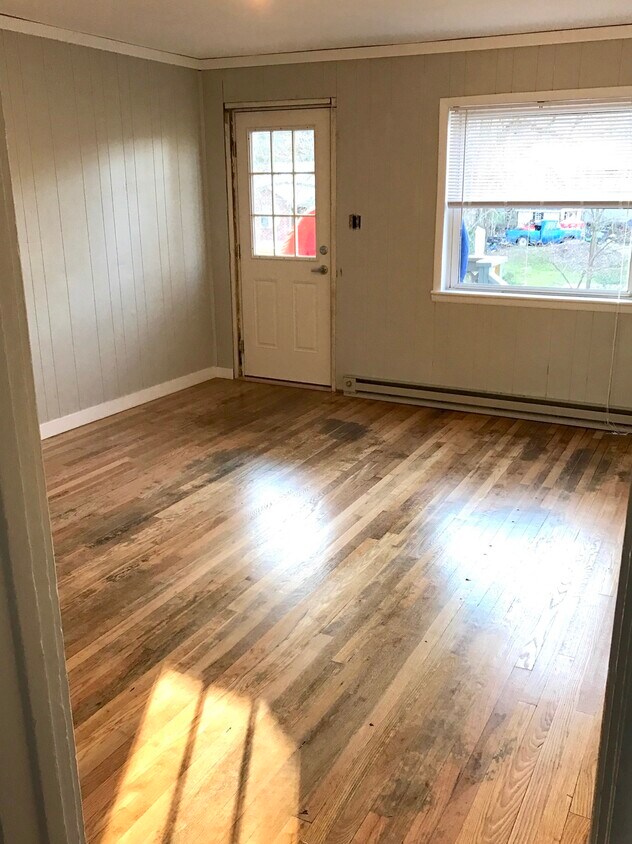 622 SHOP ST Unit B, MARION, VA 24354 Apartments in MARION, VA