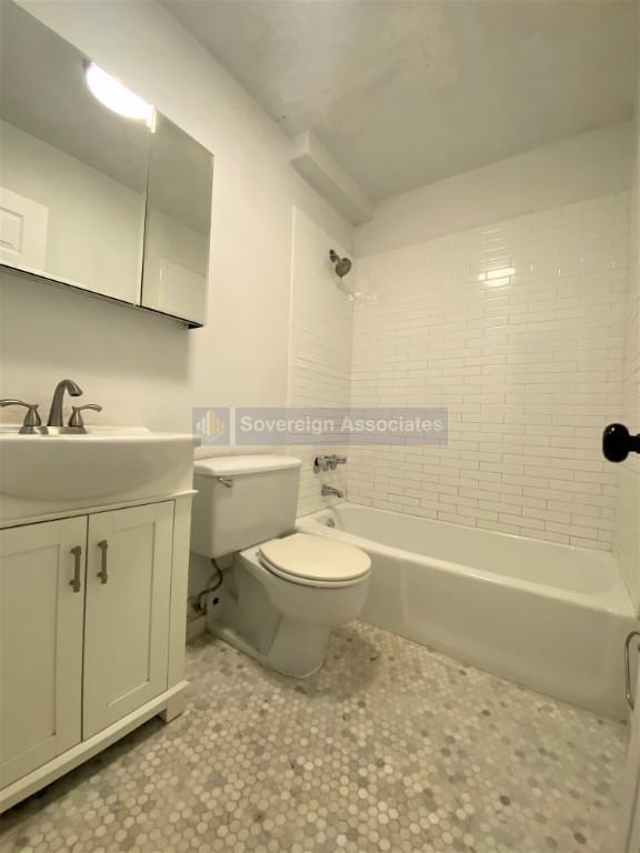 Building Photo - 525 West 49th Street