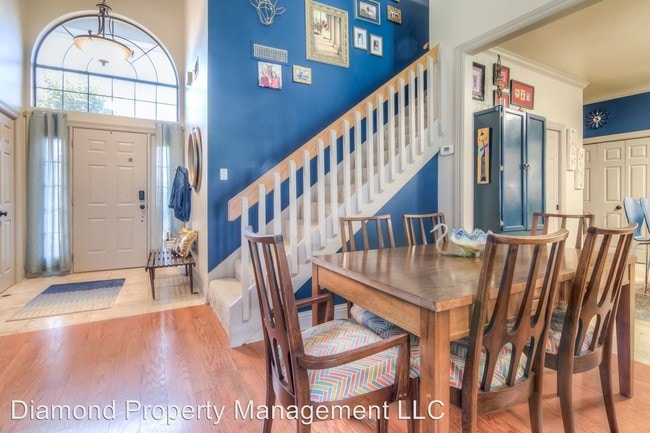 Building Photo - 3 br, 2.5 bath House - 21 Meadow Creek Drive