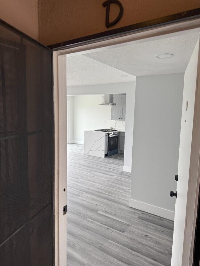 Foto del edificio - 122 N Merrimac Dr