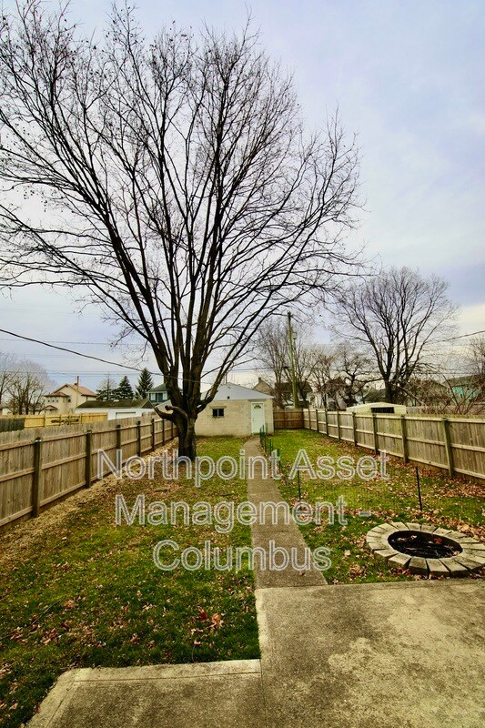 Foto del edificio - 535 Southwood Ave