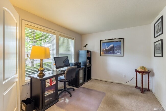 Foto del edificio - Everett Single Family house 3 bd 2.5 bath ...