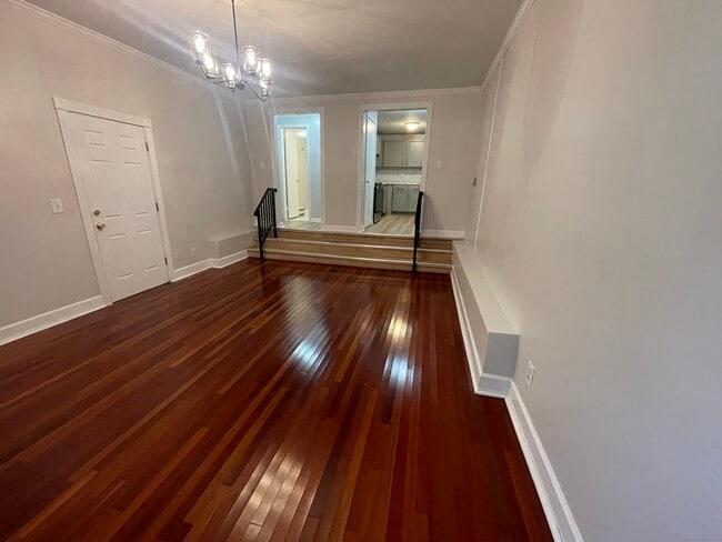 Foto del edificio - 949 Pleasant Valley Rd