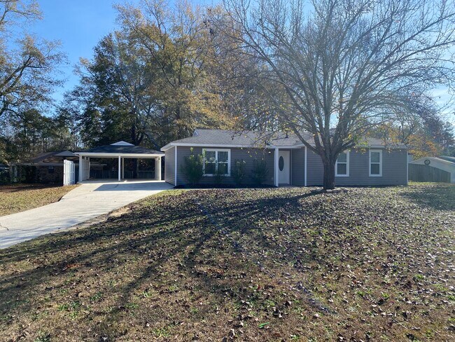 Building Photo - 366 Park Way Ct E