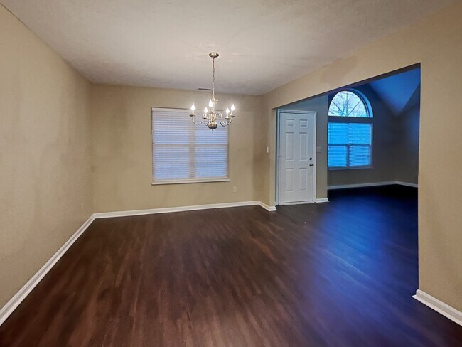 Building Photo - 10604 Magenta Drive