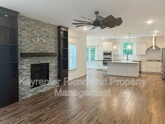 Building Photo - 6519 White Rock Ter
