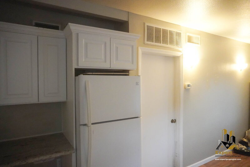 Foto principal - 125 B St