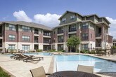 Foto principal - 9725 N Lake Creek Pkwy