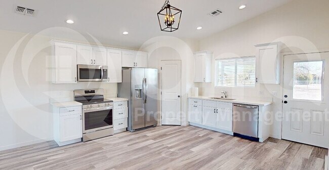 Foto del edificio - 205 E 10th St