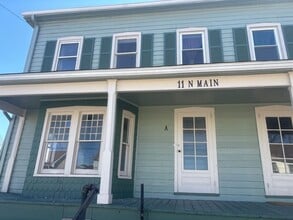 Building Photo - 11 N Main St