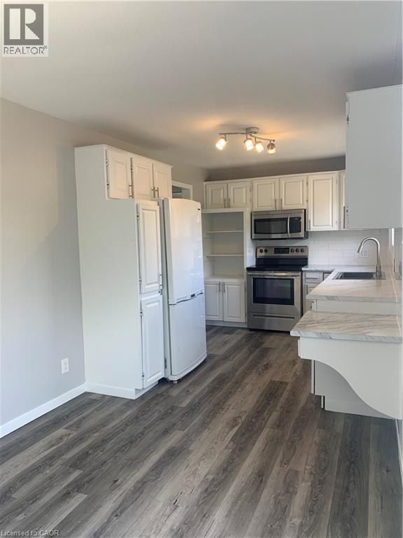 Building Photo - 66 Kennedy Ave