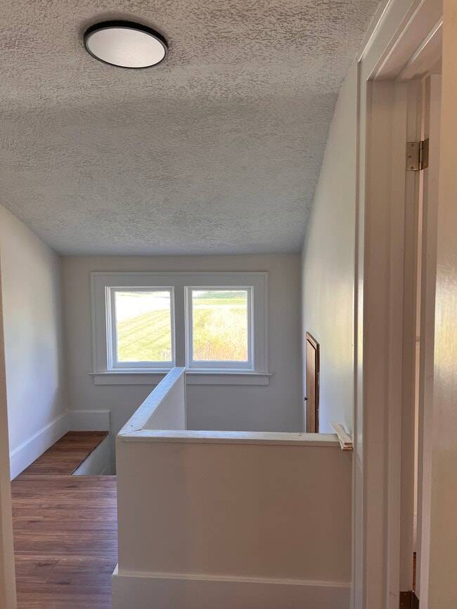 Building Photo - 905 Klem Rd Building Photo - 905 Klem Rd