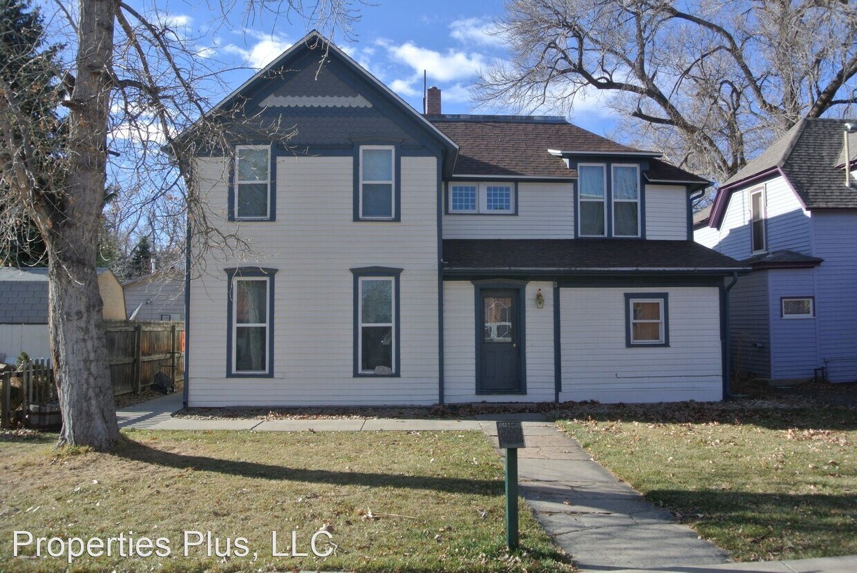 541 N 4th St, Berthoud, CO 80513 Room for Rent in Berthoud, CO