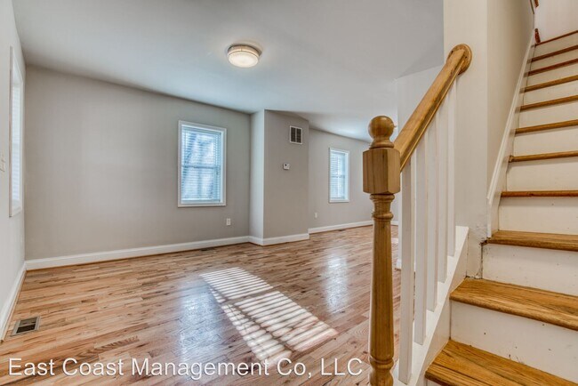 Building Photo - 3 br, 1.5 bath House - 3800 Greenspring Ave