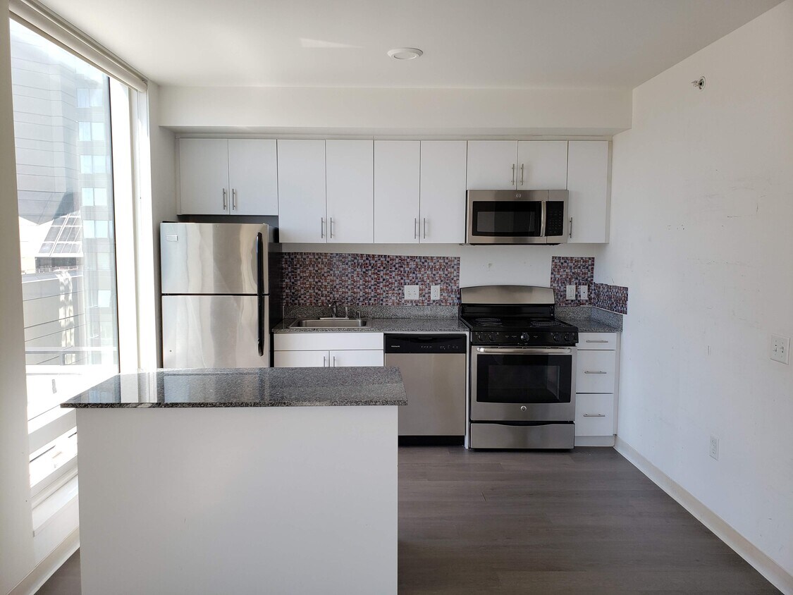 Kitchen - 1400 Mission St