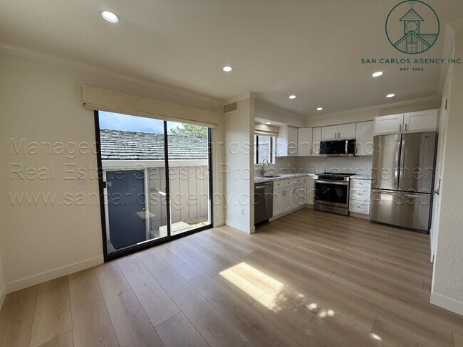Foto del edificio - Newly Updated Two Bedroom Arroyo Carmel Townhouse