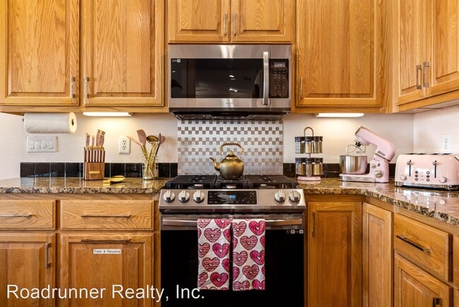 Building Photo - 3 br, 2 bath House - 60200 Chesapeake