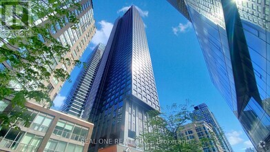 Building Photo - 8-4908 Wellesley St W