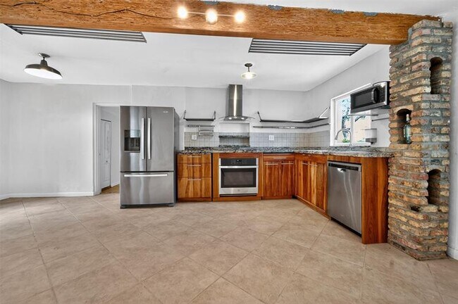 Foto del edificio - 2612 Florida Blvd