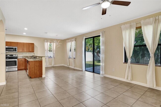Foto del edificio - 3 br, 2.5 bath House - 8767 W 33rd Ave