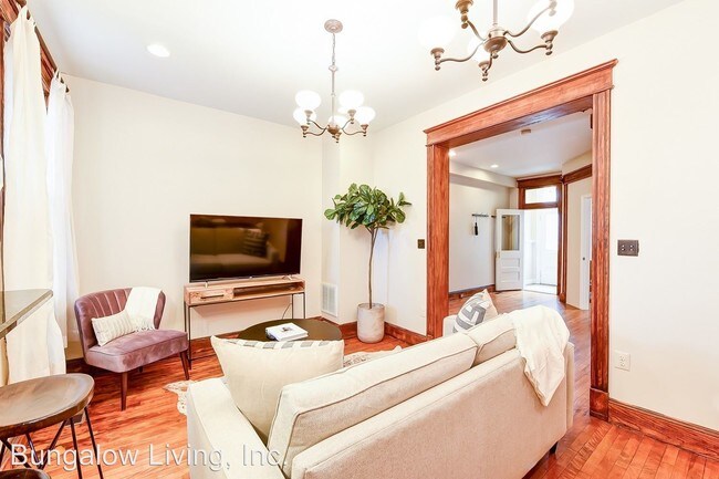 Foto del edificio - 1465 Meridian Pl NW