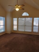 Building Photo - 231 Cedar Elm Ln