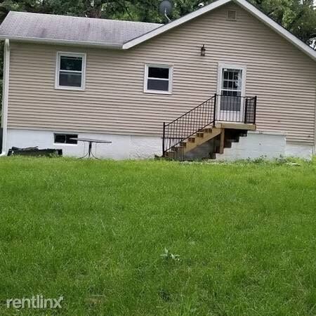 Building Photo - 3 br, 1 bath House - 4915 NW Lovington Dr