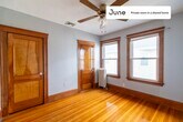 Foto principal - Private bedroom in 5 bed/2 bath Home