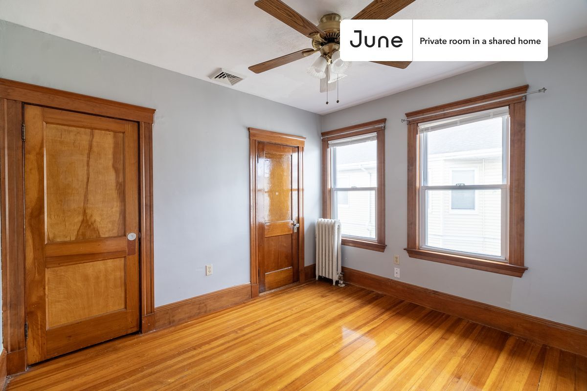 Private bedroom in 5 bed/2 bath Home - Private bedroom in 5 bed/2 bath Home