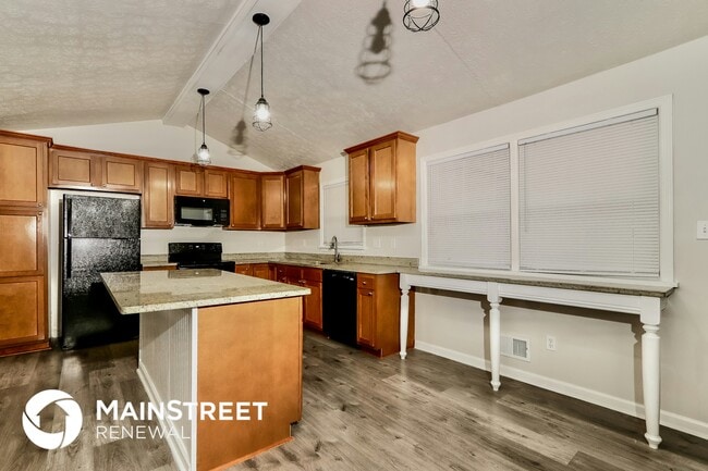 Building Photo - 9104 Royal Oak Dr