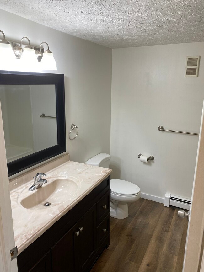 2707 Green Meadows Dr Unit 29, Traverse City, MI 49685 Condo for Rent