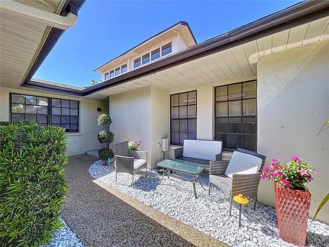 Building Photo - 4646 La Jolla Dr
