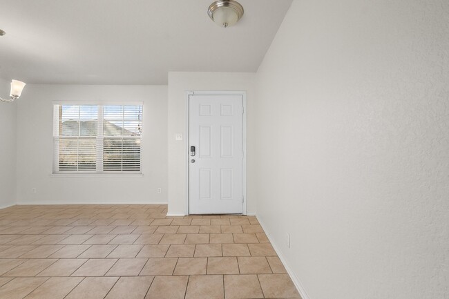 Foto del edificio - 2538 Live Oak Pass